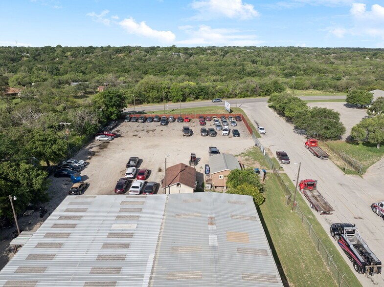 More Photos Of 100 Pecan Dr, Schertz Service For Lease