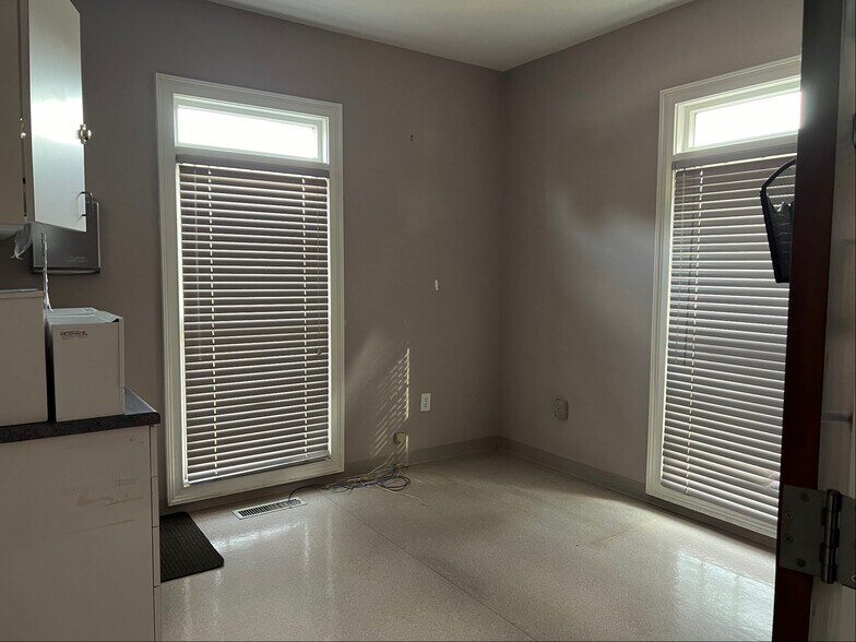 More Photos Of 1351 Stonebridge Pky, Watkinsville Medical For Sale