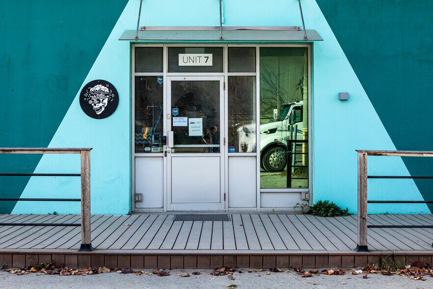 More Photos Of 4 Carlaw Ave, Toronto Warehouse For Lease