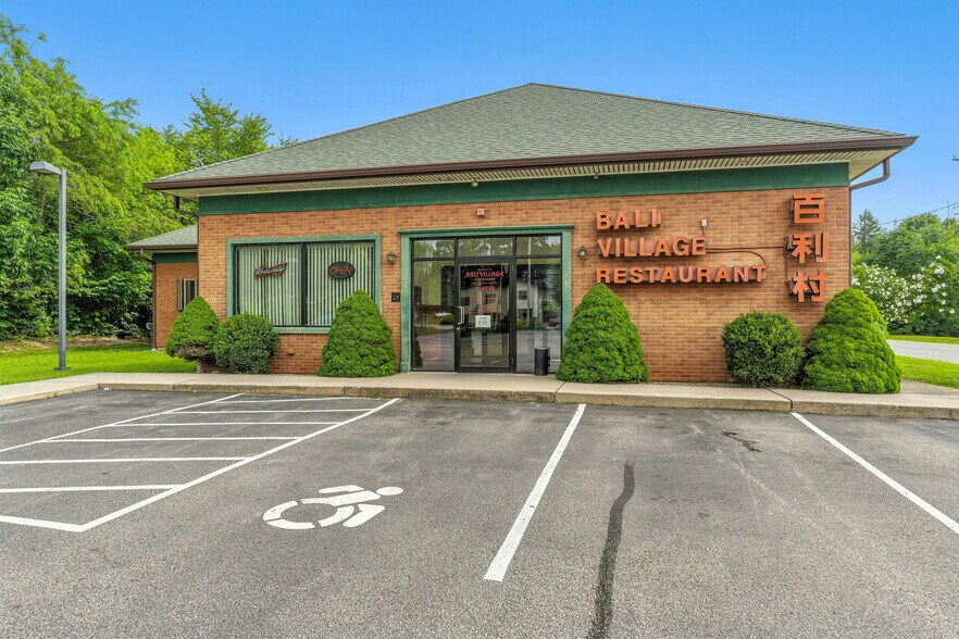 Primary Photo Of 1172 Main St, Wyoming Restaurant For Sale