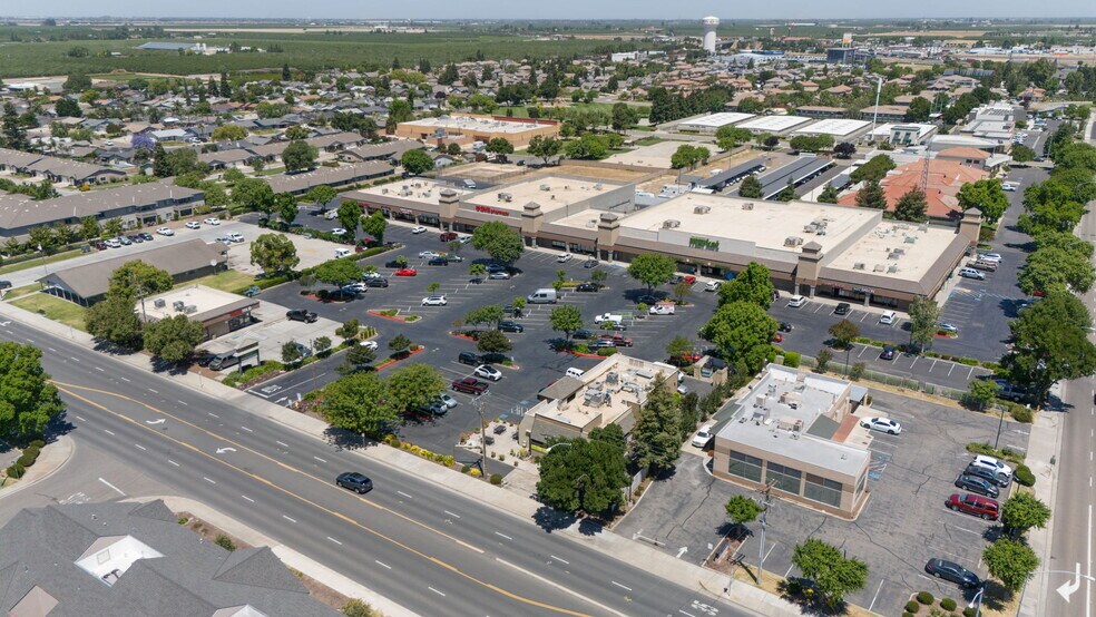 More Photos Of 1444 W Main St, Ripon Medical For Lease