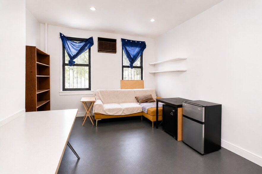 More Photos Of 154 26th St, Brooklyn Warehouse For Sale