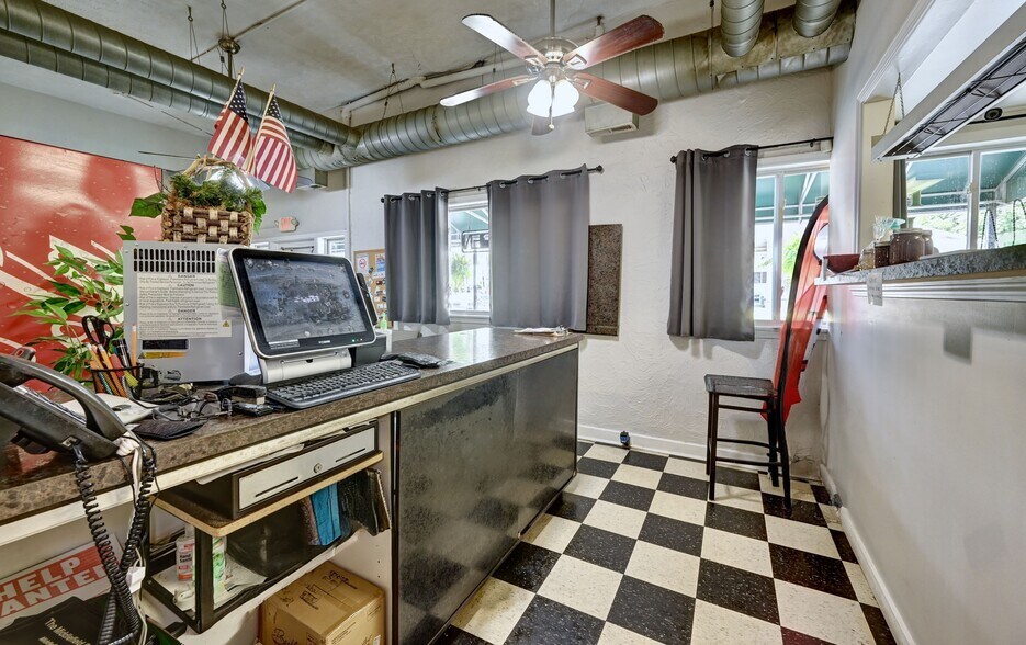 More Photos Of 10714 Main St, Mantua Storefront Retail Residential For Sale