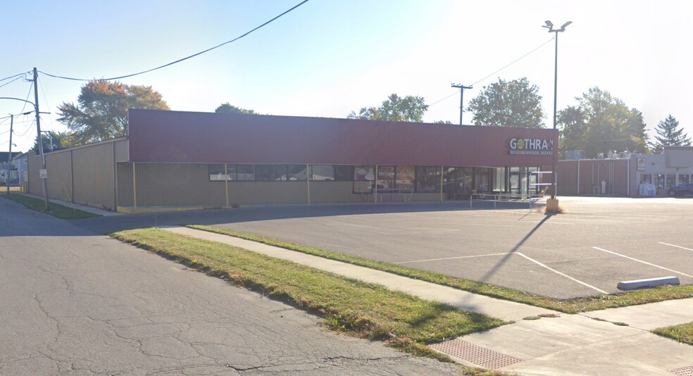 More Photos Of 824 N 3rd St, Logansport Supermarket For Lease