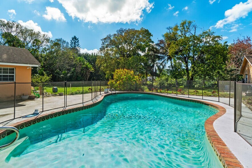 More Photos Of 5313 Colbright Rd, Greenacres Land For Sale