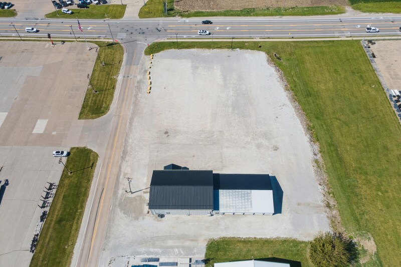More Photos Of 214 S Airport Rd, Washington General Retail For Sale