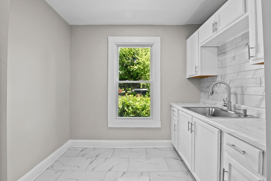 More Photos Of 7430 Alaska St, Detroit Apartments For Sale