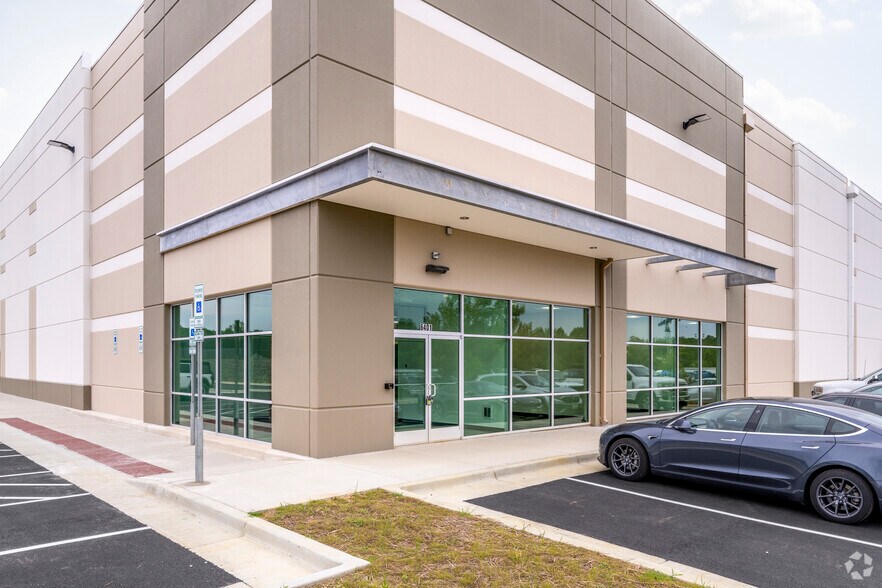 More Photos Of 6401 Foxley Rd, Upper Marlboro Distribution For Lease