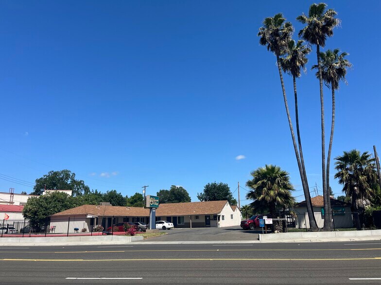 More Photos Of 9509 Folsom Blvd, Sacramento Apartments For Sale