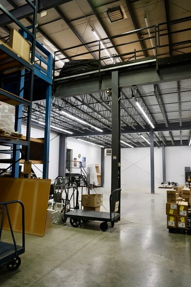 More Photos Of 645 N US Highway 31, Greenwood Freestanding For Sale