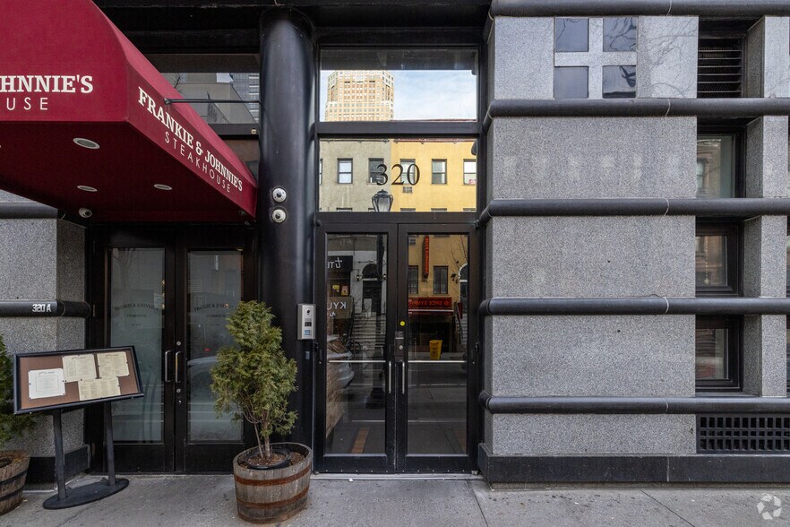More Photos Of 318-320 W 46th St, New York Office For Lease