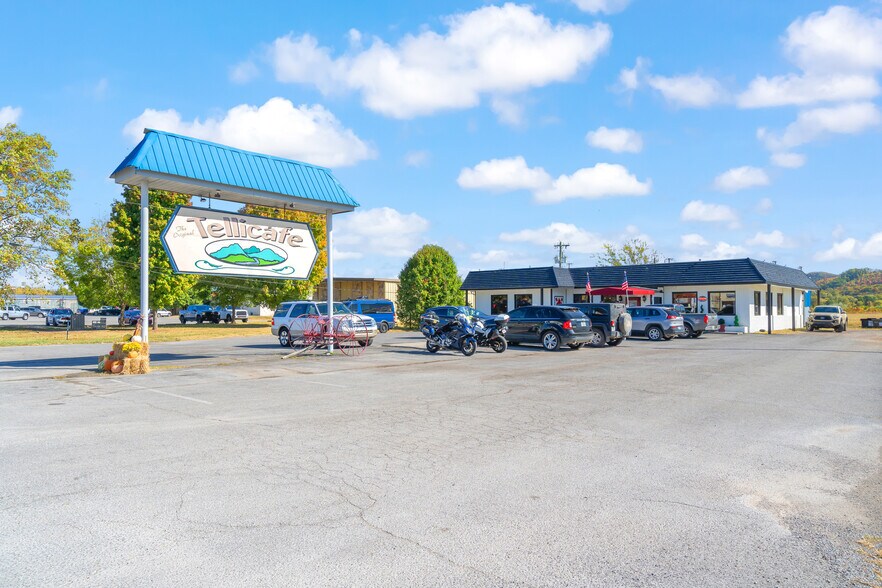 More Photos Of 128 Bank St, Tellico Plains Restaurant For Sale