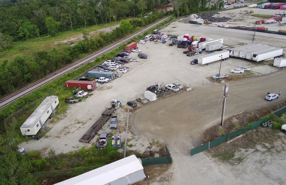 Primary Photo Of 289 Telfair Rd, Savannah Land For Lease