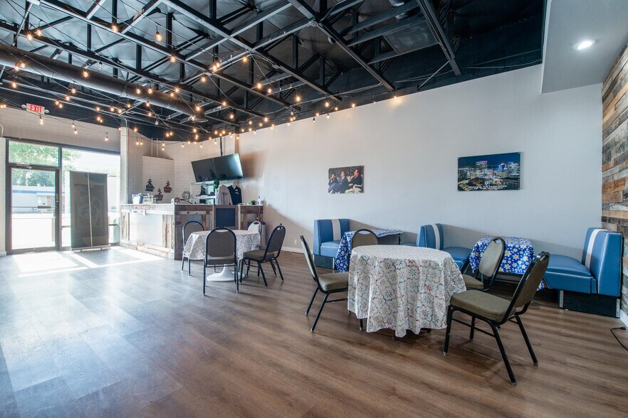 More Photos Of 2900-2912 S West Temple, Salt Lake City Light Manufacturing For Lease