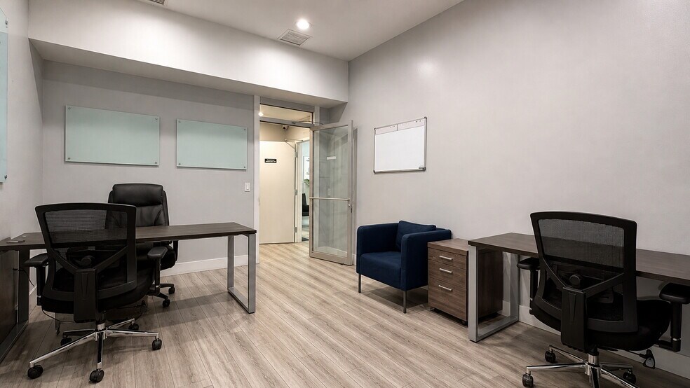 More Photos Of 10501 S Orange Ave, Orlando Light Manufacturing For Sale