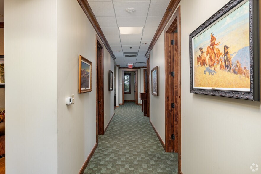 More Photos Of 1121 S Carroll Ave, Southlake Office For Lease