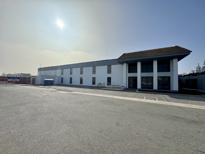 Primary Photo Of 166 E La Jolla St, Placentia Manufacturing For Sale