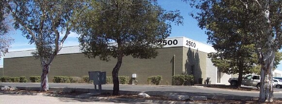 More Photos Of 2500 N Coyote Dr, Tucson Manufacturing For Lease