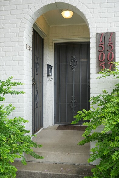 More Photos Of 1505 Dunlavy St, Houston Office For Lease