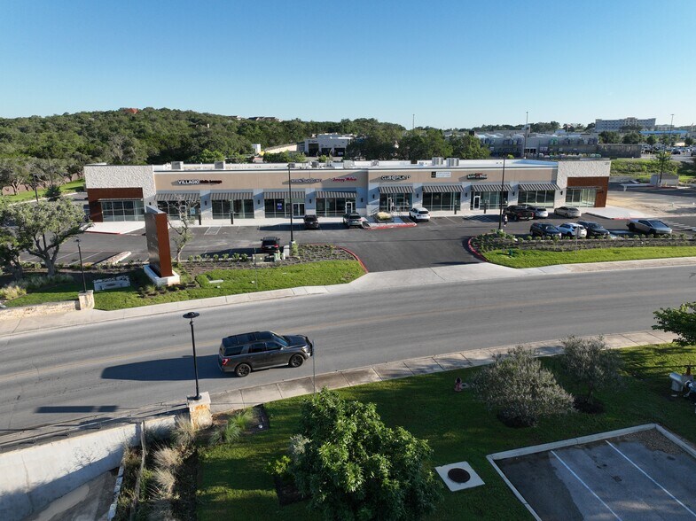 More Photos Of 281 Singing Oaks, Spring Branch Storefront For Lease