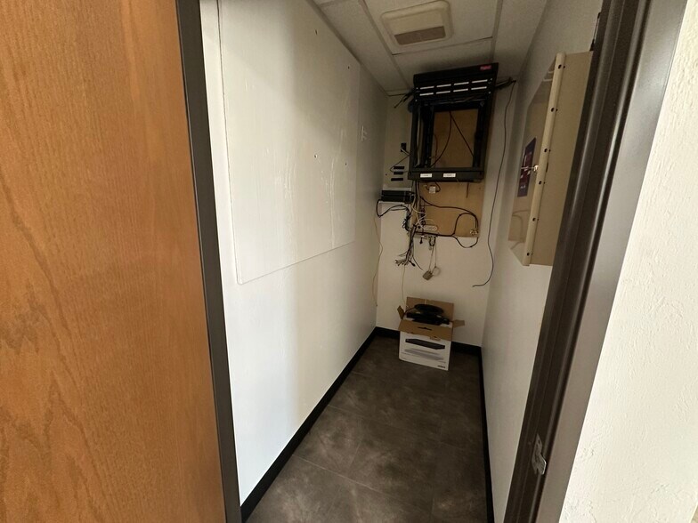 More Photos Of 4800 S Council Rd, Oklahoma City Warehouse For Lease