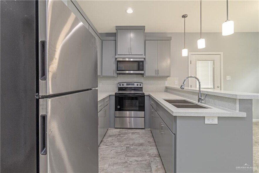 More Photos Of 449 Acacia, Alamo Apartments For Sale