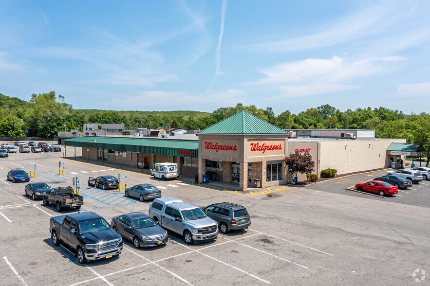 More Photos Of 350 N Main St, Wharton Unknown For Lease