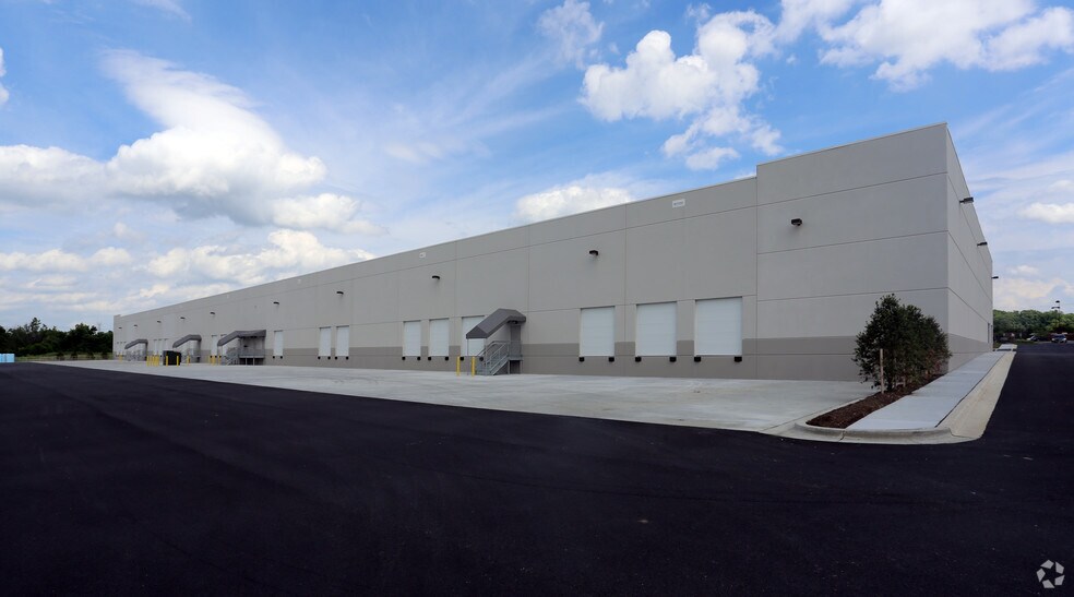 More Photos Of 9200 Alaking Ct, Capitol Heights Warehouse For Lease