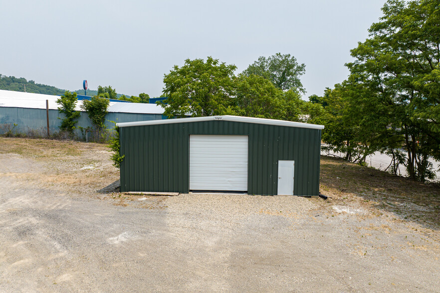 Primary Photo Of 685 State Ave, Vanport Warehouse For Lease