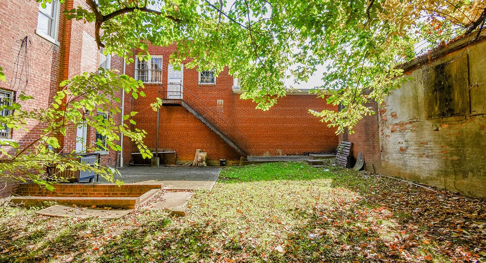 More Photos Of 4925 Nannie Helen Burroughs Ave NE, Washington Office For Sale