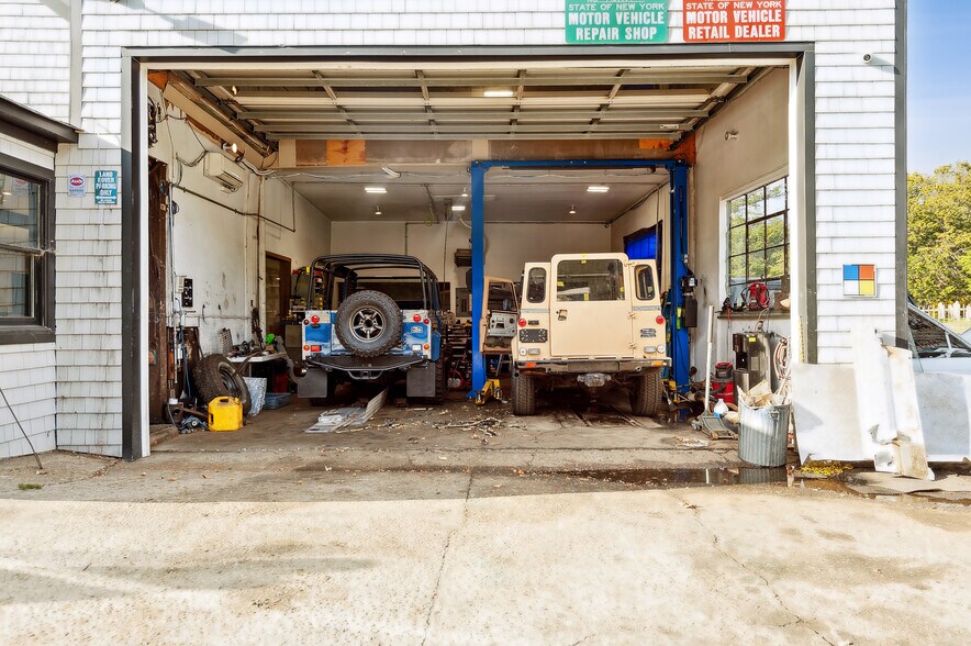 More Photos Of 1640 Montauk Hwy, Water Mill Auto Repair For Sale