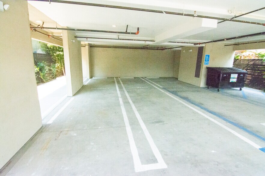 More Photos Of 2006 S Corning St, Los Angeles Apartments For Sale