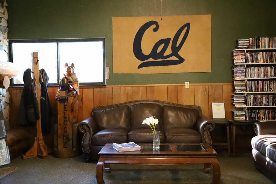 More Photos Of 500 Dodge Ridge Rd, Pinecrest Hotel For Sale