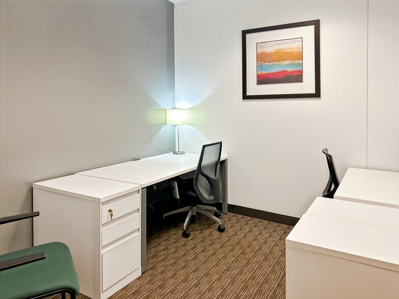 More Photos Of 11200 Broadway St, Pearland Coworking Space