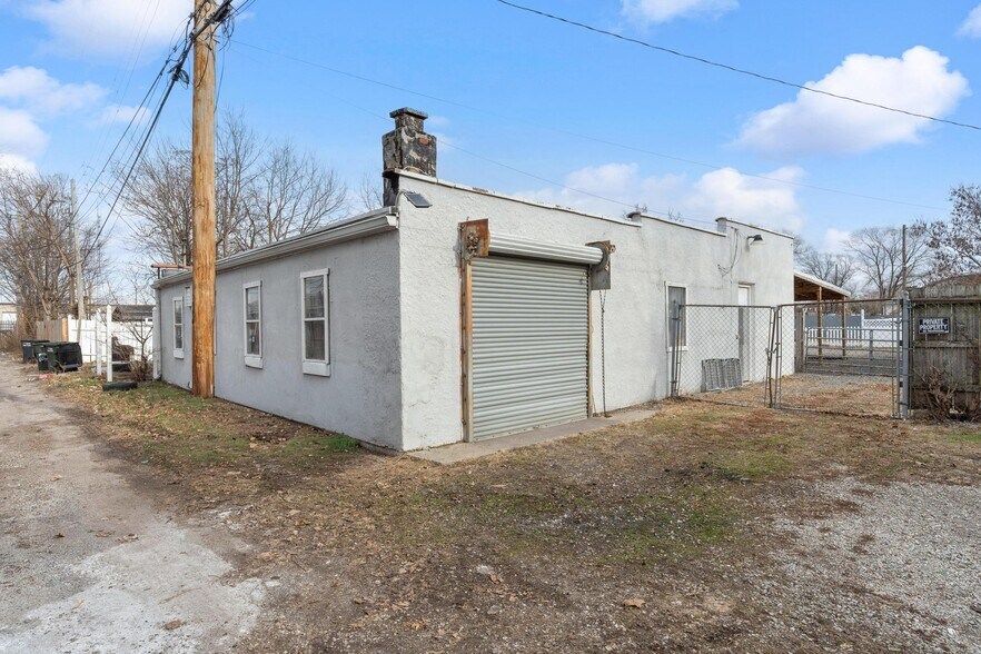 More Photos Of 1271 Harker St, Dayton Auto Repair For Sale