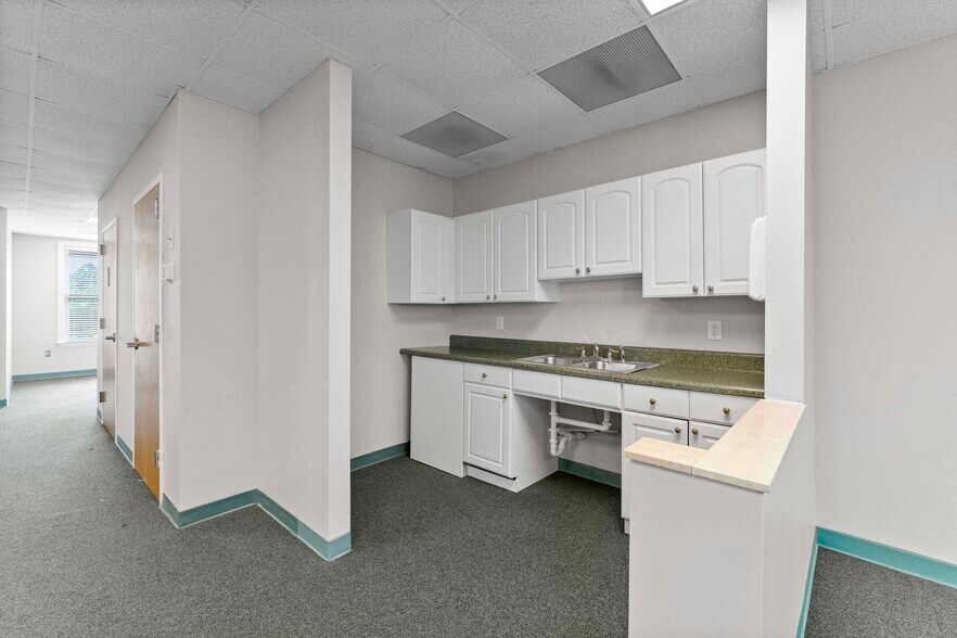 More Photos Of 19701 Bethel Church Rd, Cornelius Office For Sale