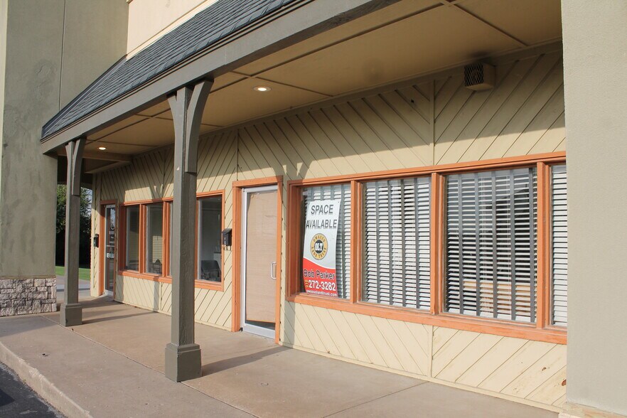Primary Photo Of 9100 N Garnett Rd, Owasso Unknown For Lease