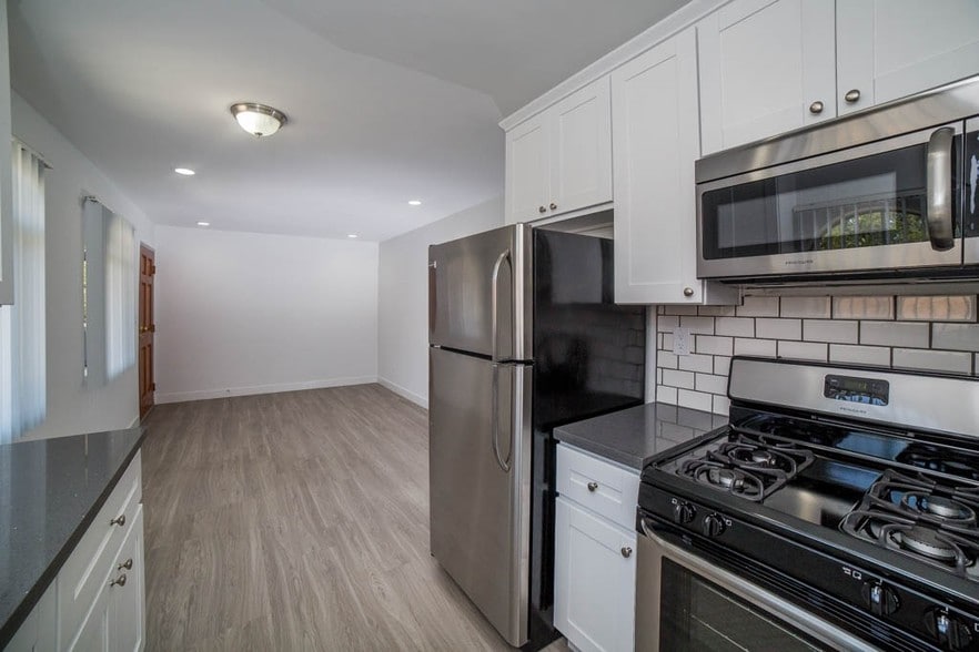 Primary Photo Of 508 N Ardmore Ave, Los Angeles Apartments For Sale
