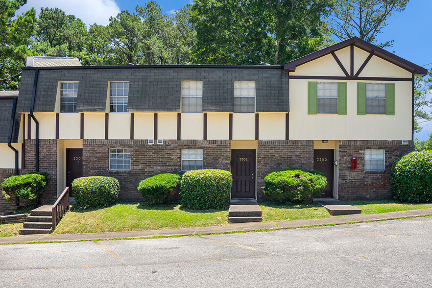 Primary Photo Of 3311 Woodley Ct, Hoover Apartments For Sale