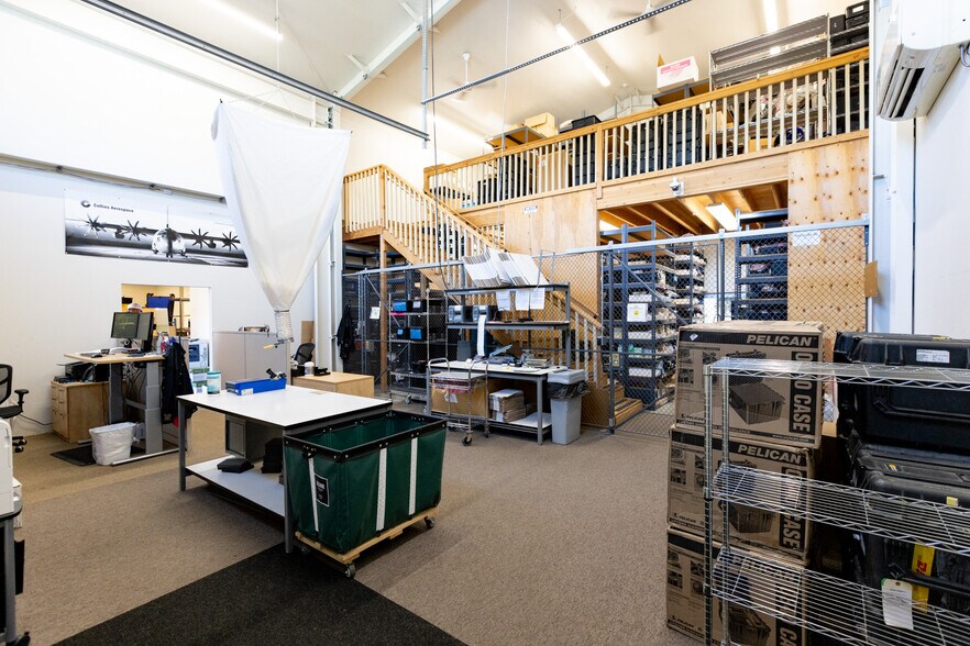More Photos Of 200 N Wasco Ct, Hood River Warehouse For Lease