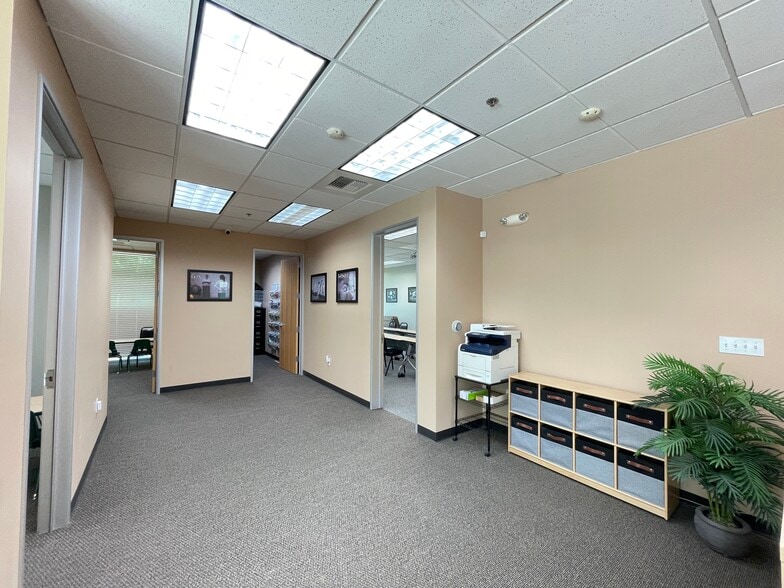More Photos Of 1972 Del Paso Rd, Sacramento Medical For Sale
