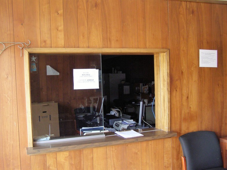 More Photos Of 2580 Highway 46, Heflin Warehouse For Lease