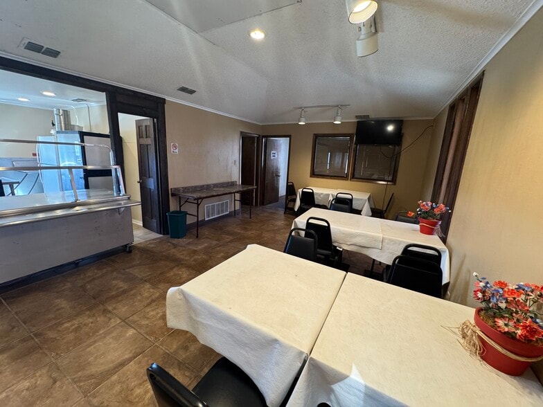 More Photos Of 10408 State Highway 64 E, Tyler Theater Concert Hall For Sale