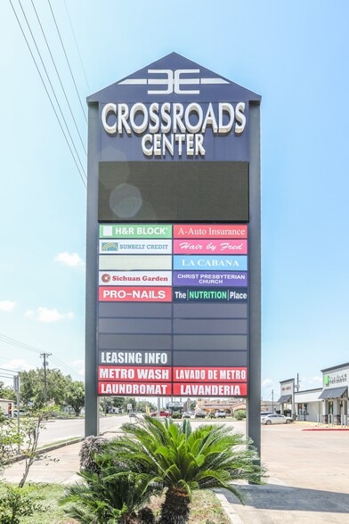 More Photos Of 1901-2403 E Red River St, Victoria General Retail For Lease