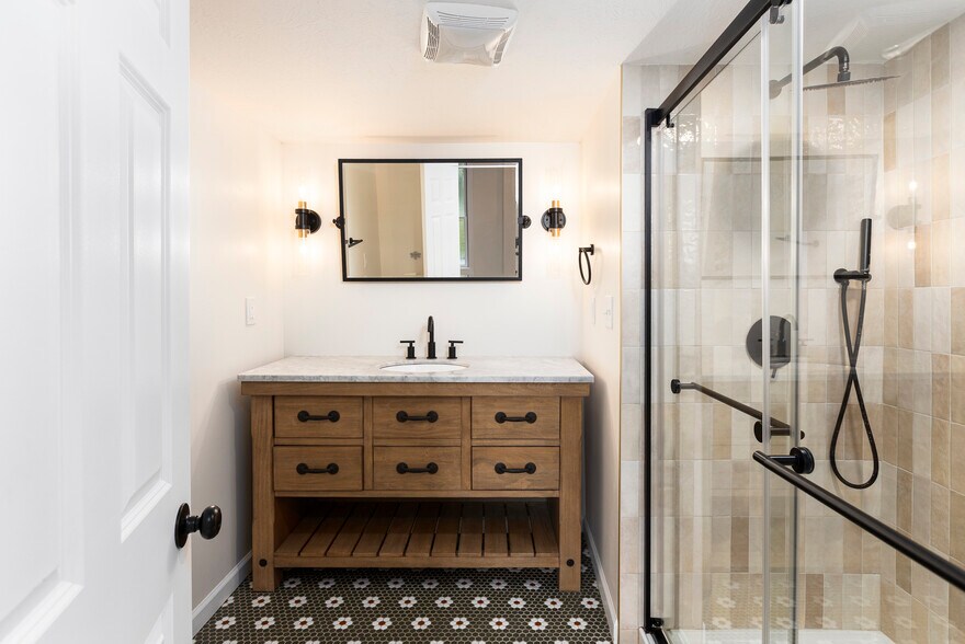 More Photos Of 11578 Duncan Plains Rd, Johnstown Specialty For Sale