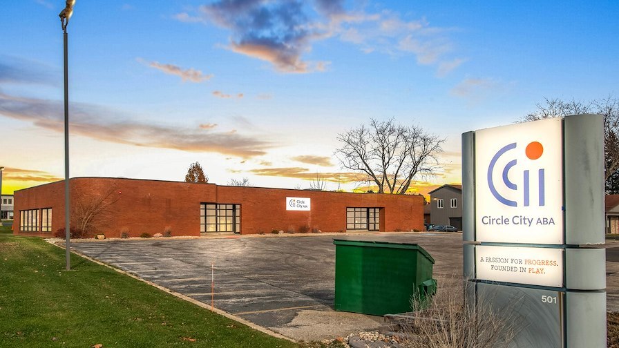 Primary Photo Of 501 Wall St, Valparaiso Medical For Sale