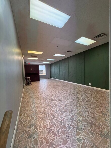 More Photos Of 1551 Plainfield Rd, Joliet Freestanding For Lease