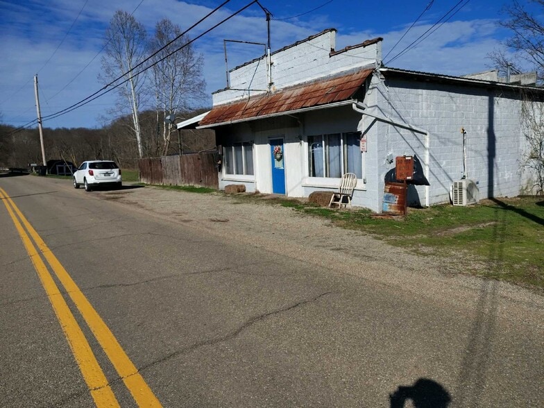 More Photos Of 16166 Main St, Millfield General Retail For Sale