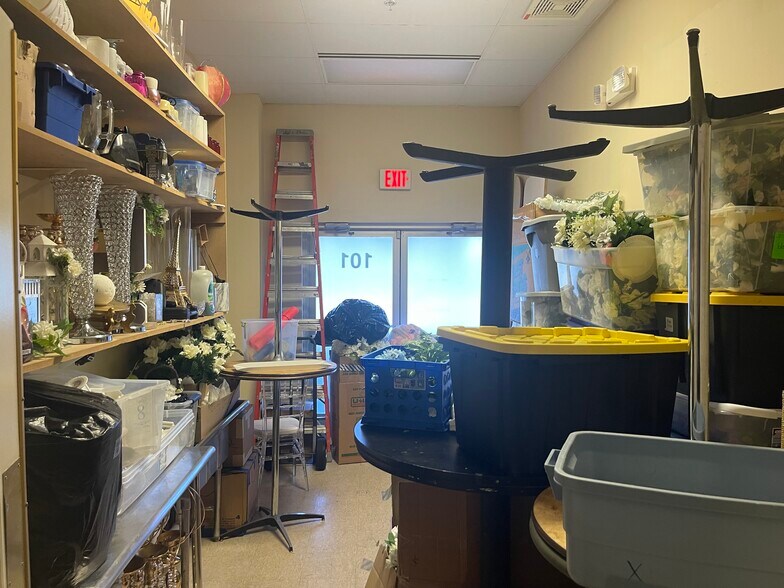 More Photos Of 9705 Liberia Ave, Manassas Office For Lease