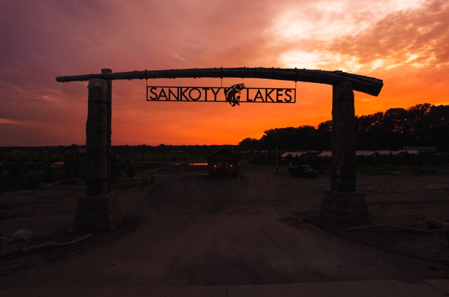 More Photos Of 1583 Spring Bay Rd, Spring Bay Hotel For Sale